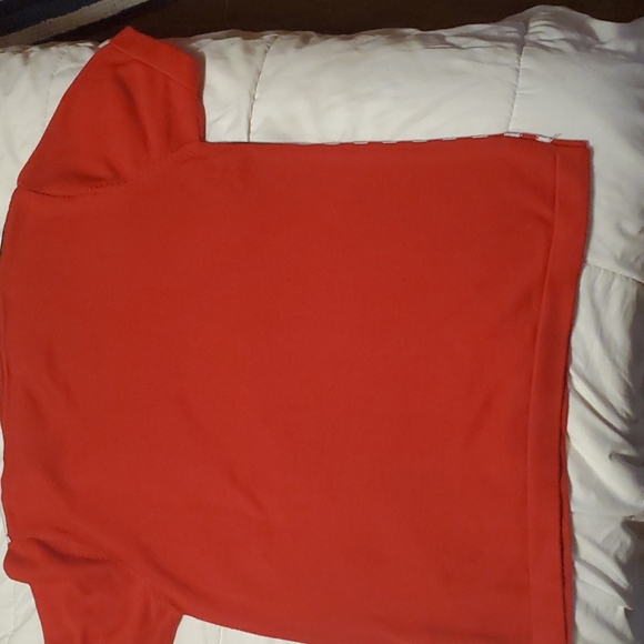 Shirt red and black  med - Picture 2 of 2